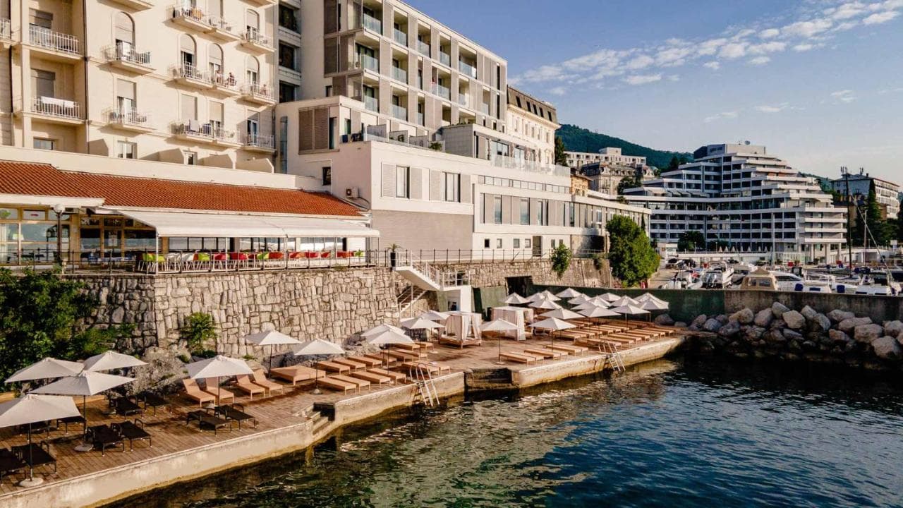 Hotel Istra Exterior